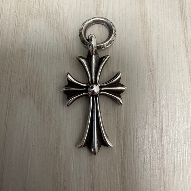 크롬하츠 타이니 크로스 펜던트