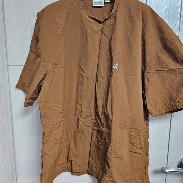 그라미치 쉘캠프라인 나일론 티셔츠