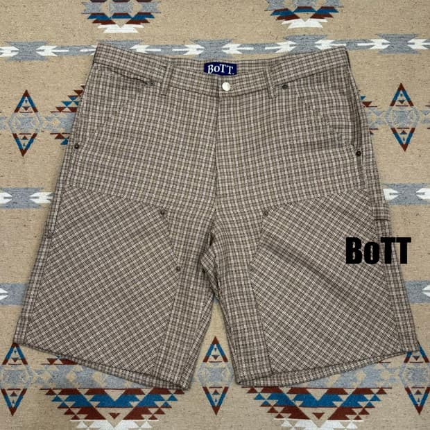 [L] BoTT 보트 플레이드 더블니 쇼츠 