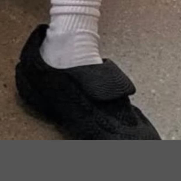 스카이라크 신발이랑 버뮤다 구해요 연락 편하게 주세요