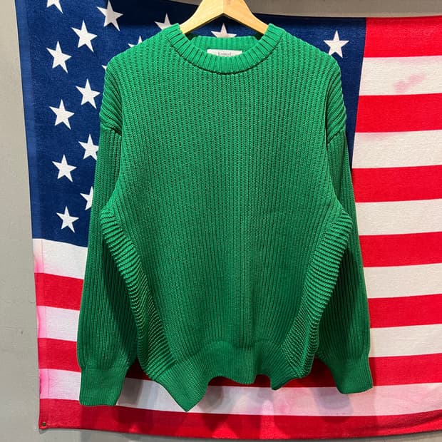 니티드 그린 니트 스웨터