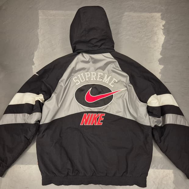 19ss 슈프림x나이키 스포츠 자켓  실버