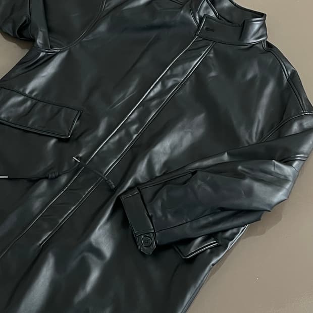 자라 페이크레더 코트 M