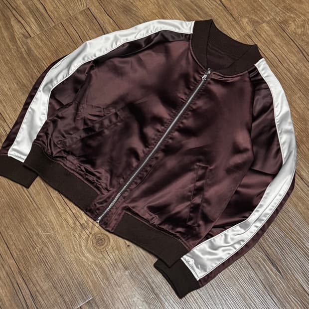 치크 다크 브라운 리버시블 봄버 자켓