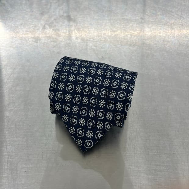 아르마니 빈티지 네이비 패턴 넥타이 8cm