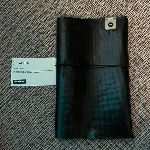 Freitag F242 STU 프라이탁 노트&노트케이스