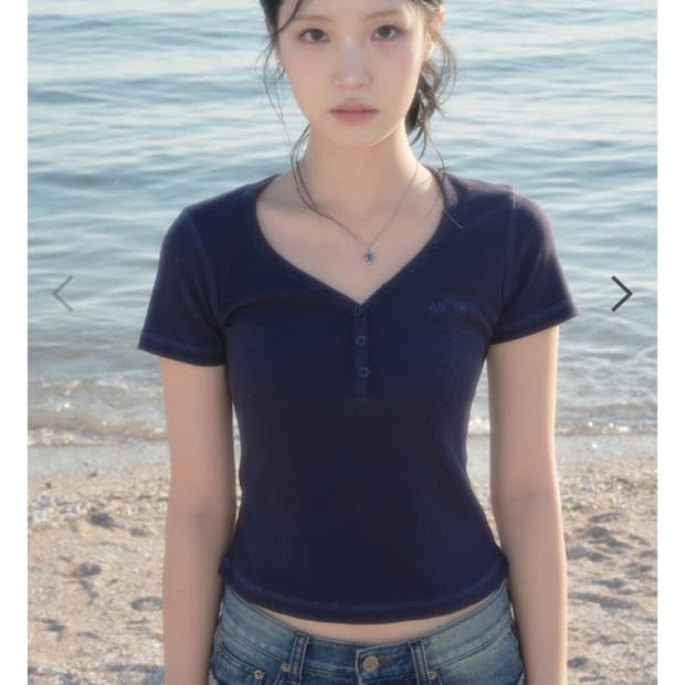 애즈온 네이비 반팔 탑