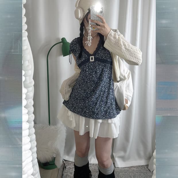 네이비 플라워 패턴 레이스 반팔 블라우스
