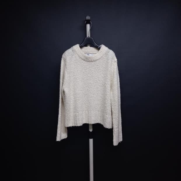 자라 ZARA 춘추동 부클 루즈핏 니트 66.77