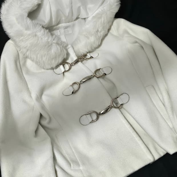 세실맥비 숏코트