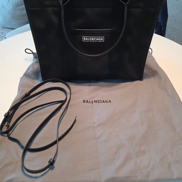 발렌시아가 하드웨어 토트백 M