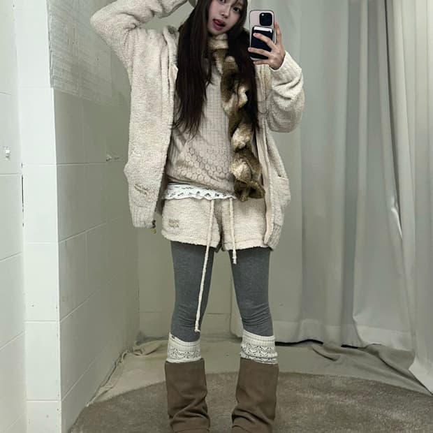 아이보리 세미갸루 코리락쿠마 모리걸 코디세트