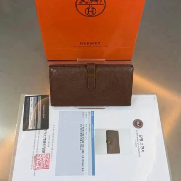 [정품 급매]에르메스 베안 장지갑 브라운 금장 H