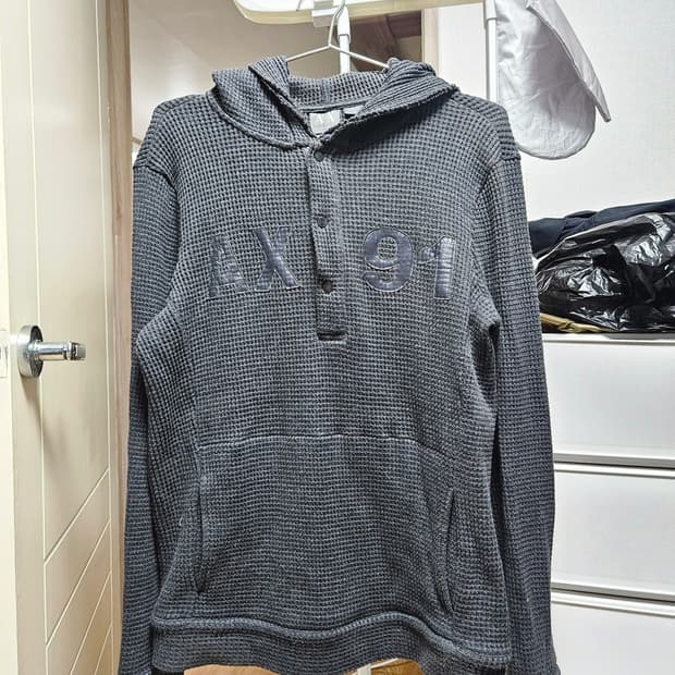 아르마니 익스체인지 와플 니트 후디