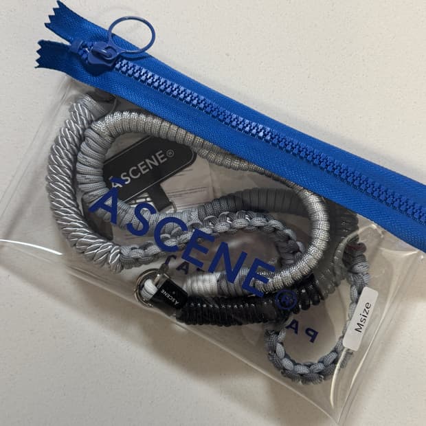 에이씬느 엠프티 입점 브랜드 휴대폰 스트랩