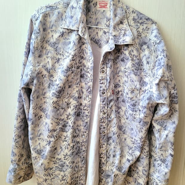 리바이스 플로럴 셔츠