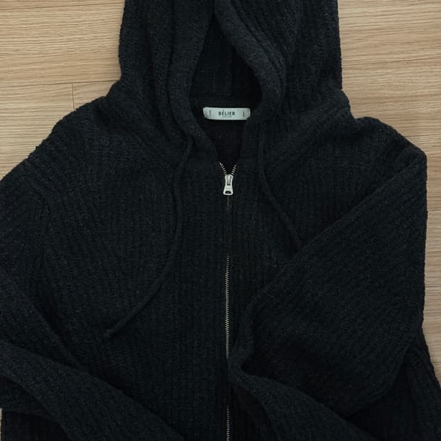 벨리에 럼피 후디집업