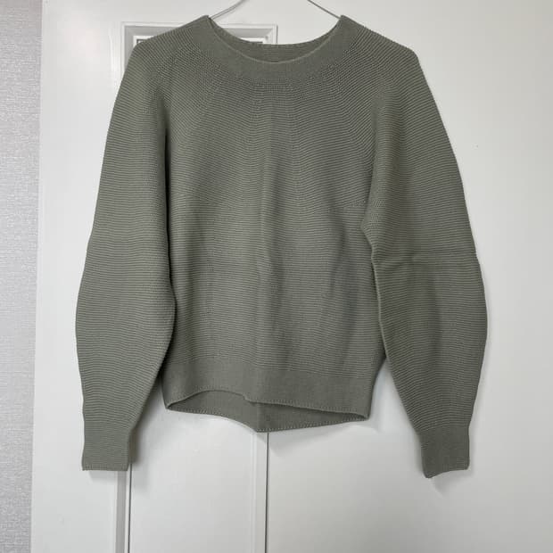 유니클로 워셔블3D니트크루넥스웨터