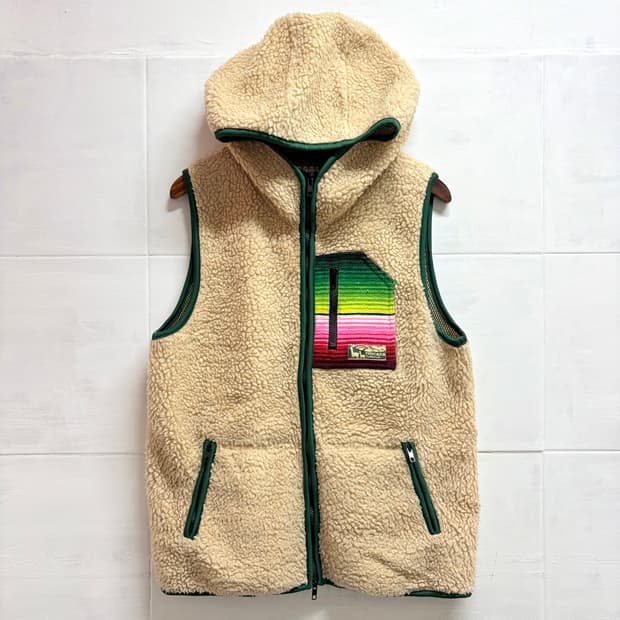 TITICACA 티티카카 뽀글이 투웨이지퍼 플리스 후드 베스트 조끼  J