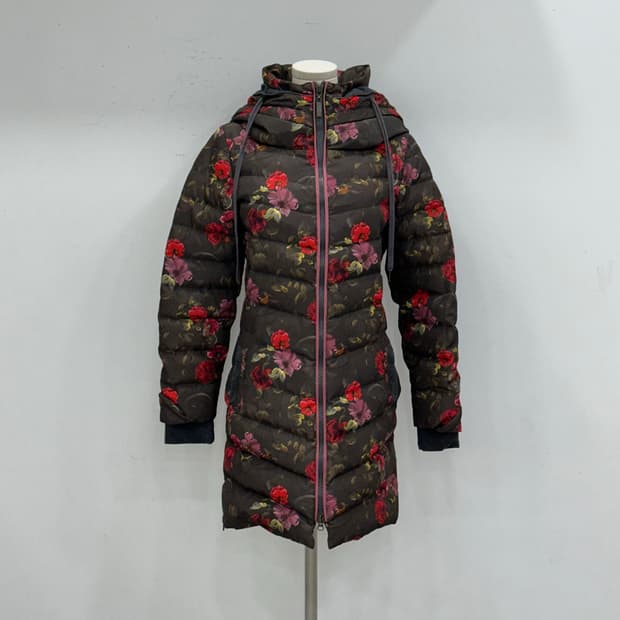 오일릴리 다운 패딩