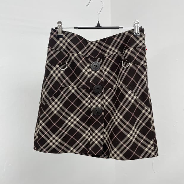 버버리 브라운 노바체크 버튼 스커트