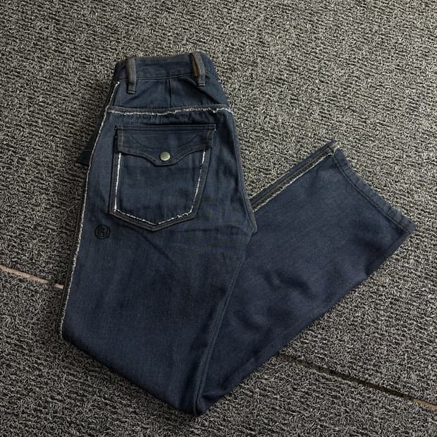 디젤 아카이브 포켓 디테일 루즈 데님 팬츠 1704