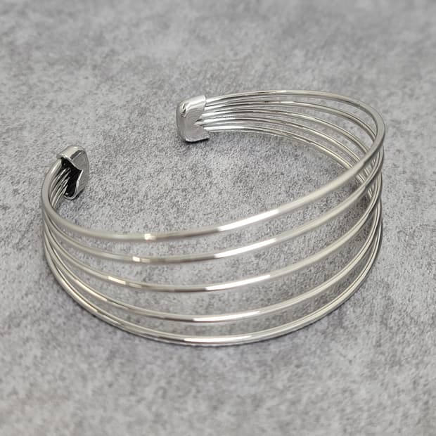 wide bangle