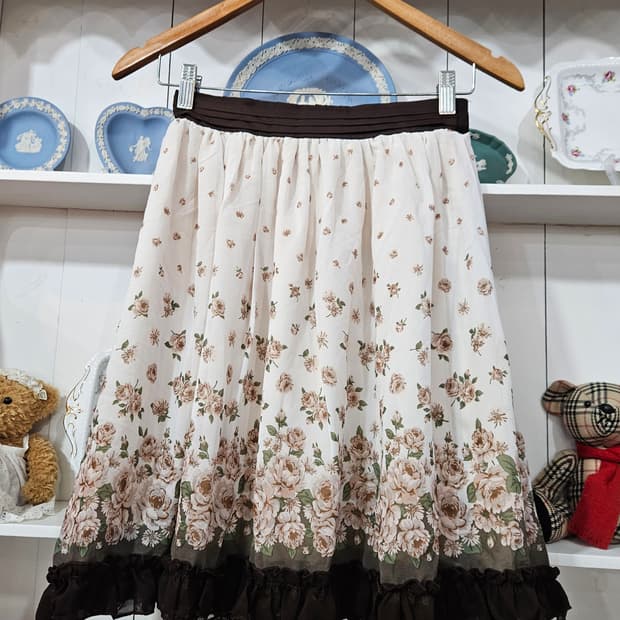 엑시즈팜(Axes Femme) 로즈 플라워 쉬폰 스커트