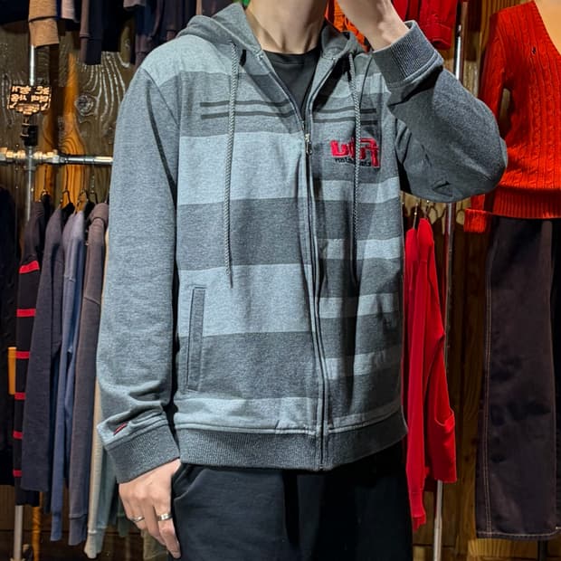 L FUBU 푸부 스트라이프 레드 스펠링 후드집업