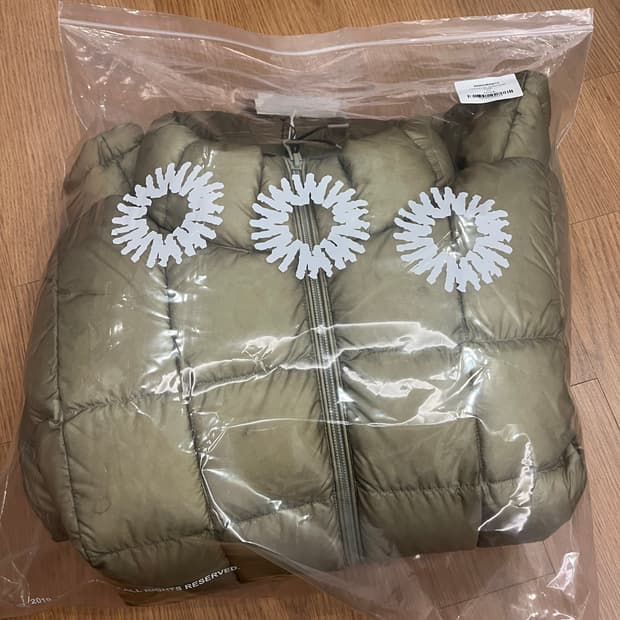 999 휴머니티 모듈러 라이트 구스 푸퍼 카키 3