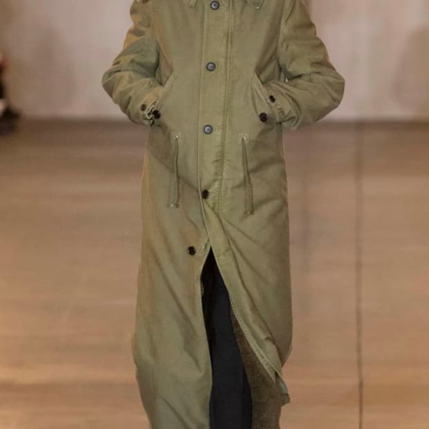 프라다 23FW 메인 밀리터리 파카