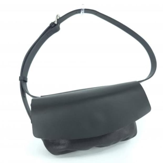 벅스앤레더 크로스백