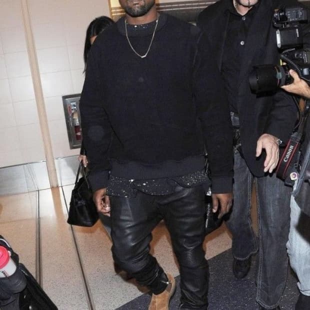 발렌시아가 칸예 코팅진 왁스 데님 팬츠