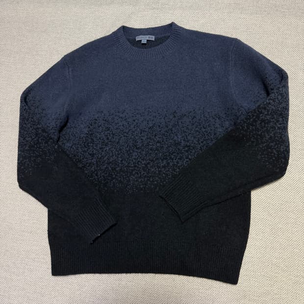 유니클로 x JW앤더슨 그라데이션 니트