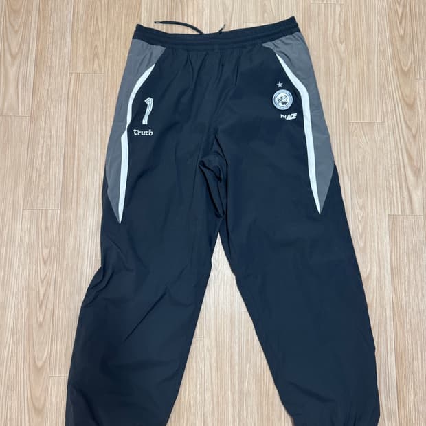 팔라스 트랙팬츠