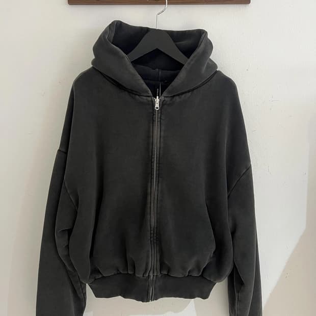 엔타이어스튜다오 후드집업