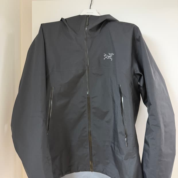 아크테릭스 아톰 백화점판 새제품급