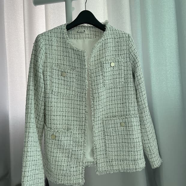 화이트트위드자켓