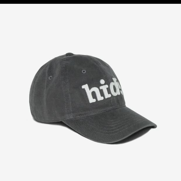 히든비하인드 hide 로고 볼캡 차콜