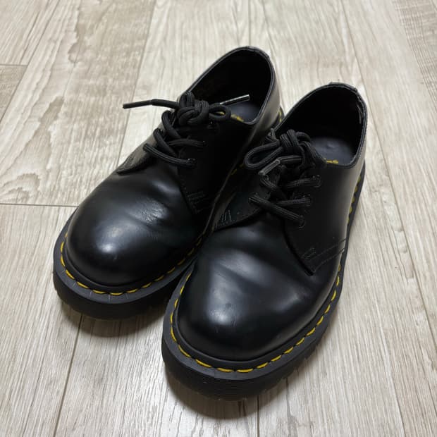 닥터마틴 1461 3홀 벡스 220