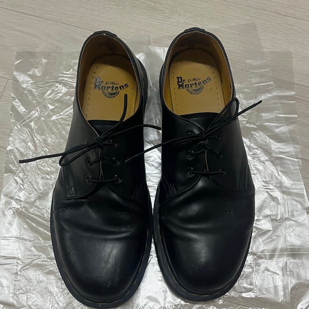 닥터마틴 1461 3홀스무스 280