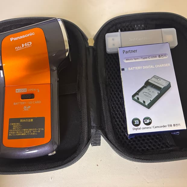 파나소닉 HX-WA10 뉴진스버블검 캠코더