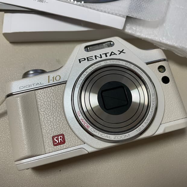 Pantax optio i-10