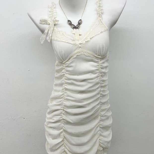 에블린 화이트페어리 셔링 레이스 슬립