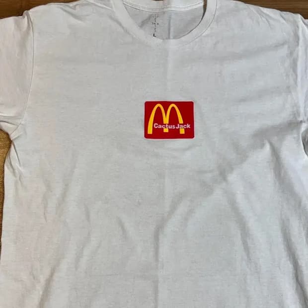 트래비스 스캇 Cactus jackk X mcdonalds 티셔츠