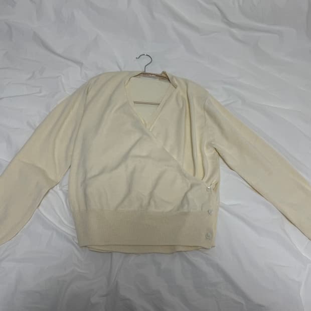 킨더살몬 Gudrun Draped Knit Cream