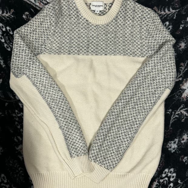 솔리드옴므 우영미 배색 니트 105