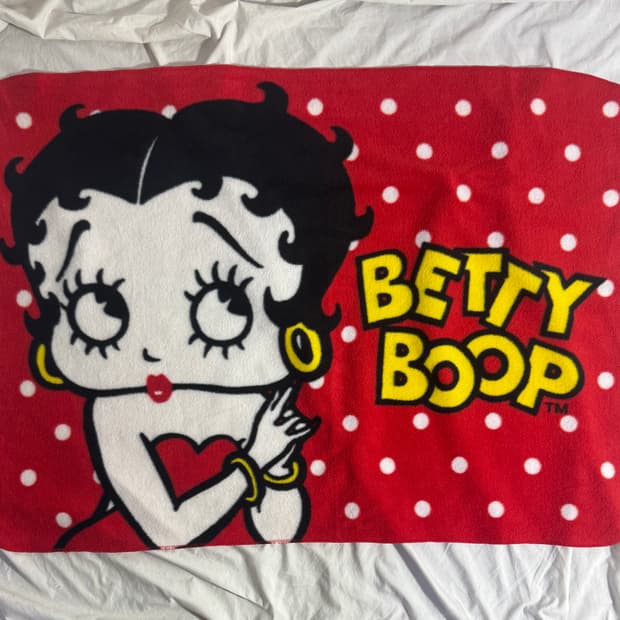 베티붑 블랭킷 카페트 y2k