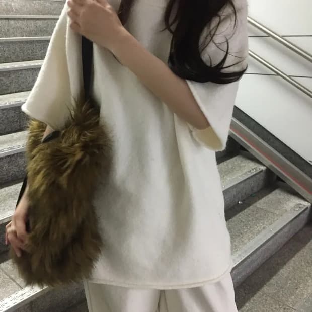 하우유 로크 루즈핏 니트