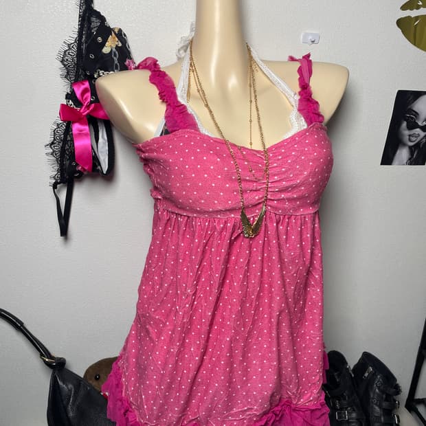 핑크 도트 슬리브리스